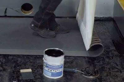 Complete waterproofing system for flat roofs with wooden support – BMI Siplast