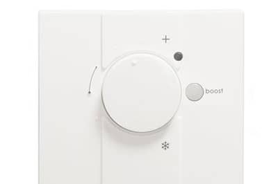 wireless thermostat with a scroll wheel: easy day-to-day management